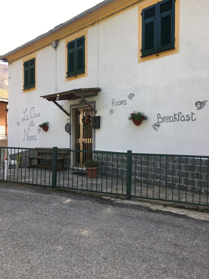 Camere E Accoglienza La Casa Della Nonna Borzonasca Exterior photo